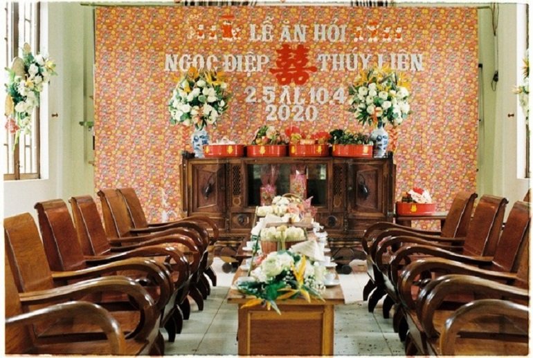 Trang trí bàn gia tiên đám cưới phong cách retro sử dụng những vật dụng mang dấu ấn xưa - Ảnh 42