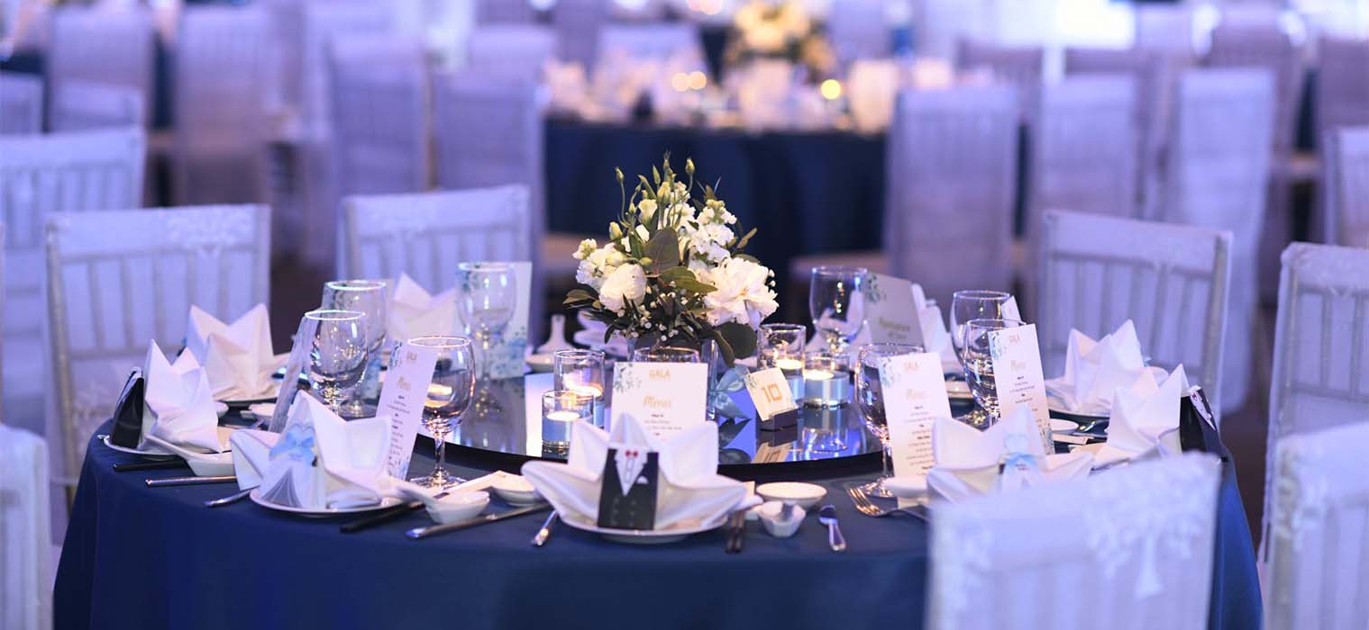 Dịch vụ tổ chức tiệc cưới và bảng giá bàn tiệc trọn gói tại TPHCM - Gala  Center®